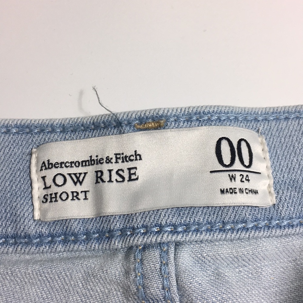 A&F Low Rise Shorts - Picture 3 of 3